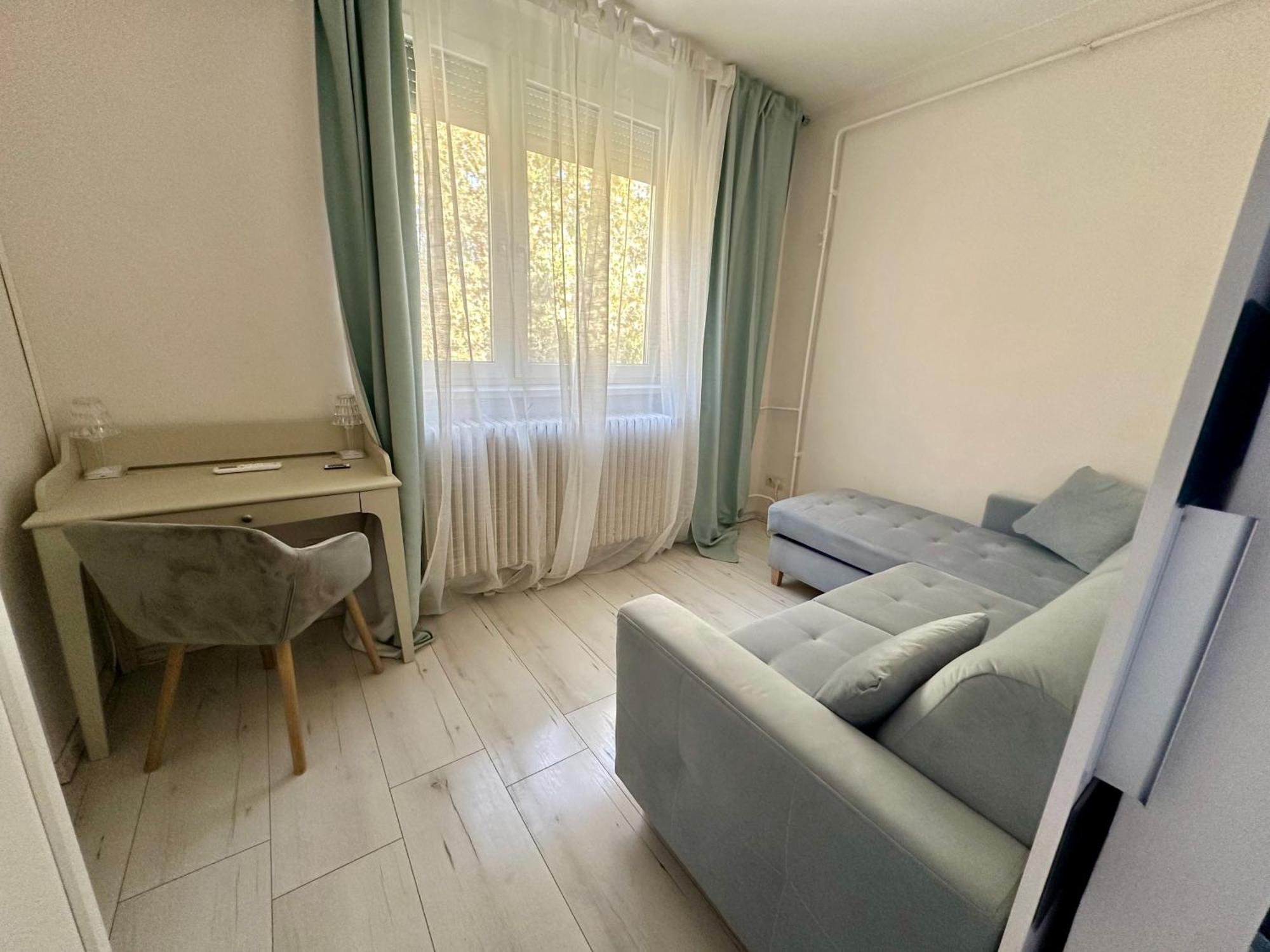 Mate Gold Ii Apartment Szeged